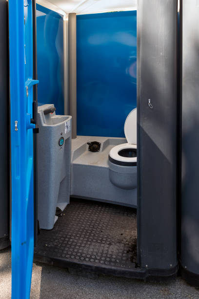 Portable Toilet Options We Offer in Oak Hill, WV